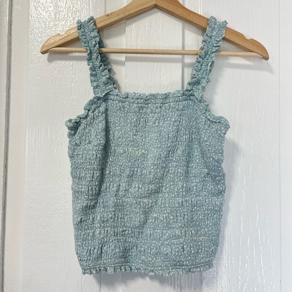 Abercrombie & Fitch Tops - Abercrombie & Fitch blue and white smocked crop size medium